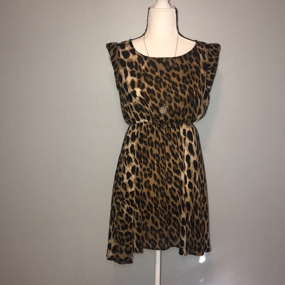 ✨Cheetah print dress